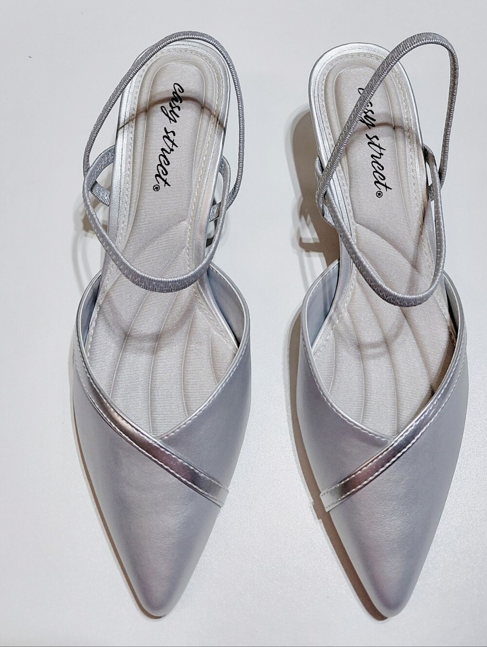 EASY STREET Women's Uunna Silver Pointed Slingback Pumps Size 6.5WW